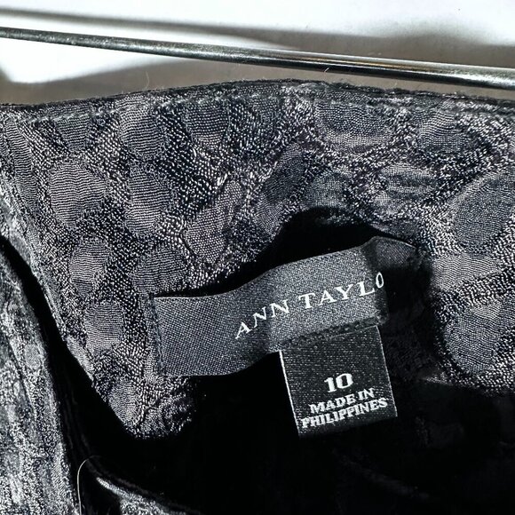 Ann Taylor Satin Black Leopard Print Ankle Pants Size 10 EUC - Picture 2 of 8